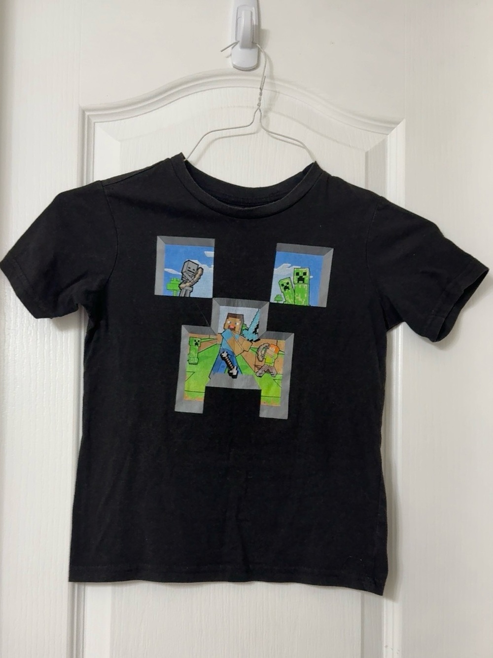 Mojang Minecraft Boys Mine Face Fill T-Shirt black short sleeve size 6/7